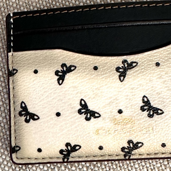 Coach Leather Card Case F59787 Butterfly Dot Black Chalk Pre-Own with Defect - Picture 8 of 8